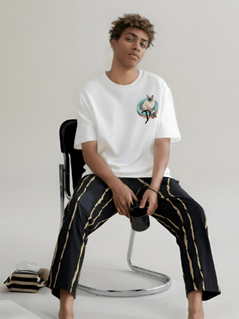 Drawear - Redraw pictures to a wearable Art T-Shirt(Cat Name: Didi)